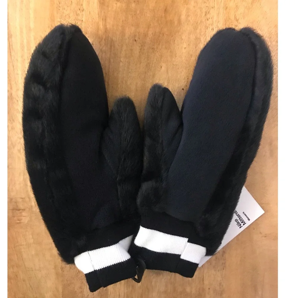 Nike Womens Black White Faux Fur Mittens XS/S